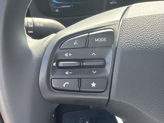 Certified 2026 Hyundai Venue SEL FWD image 20