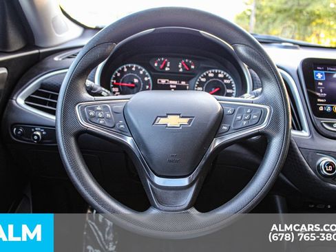 Used 2025 Chevrolet Malibu LT FWD image 20