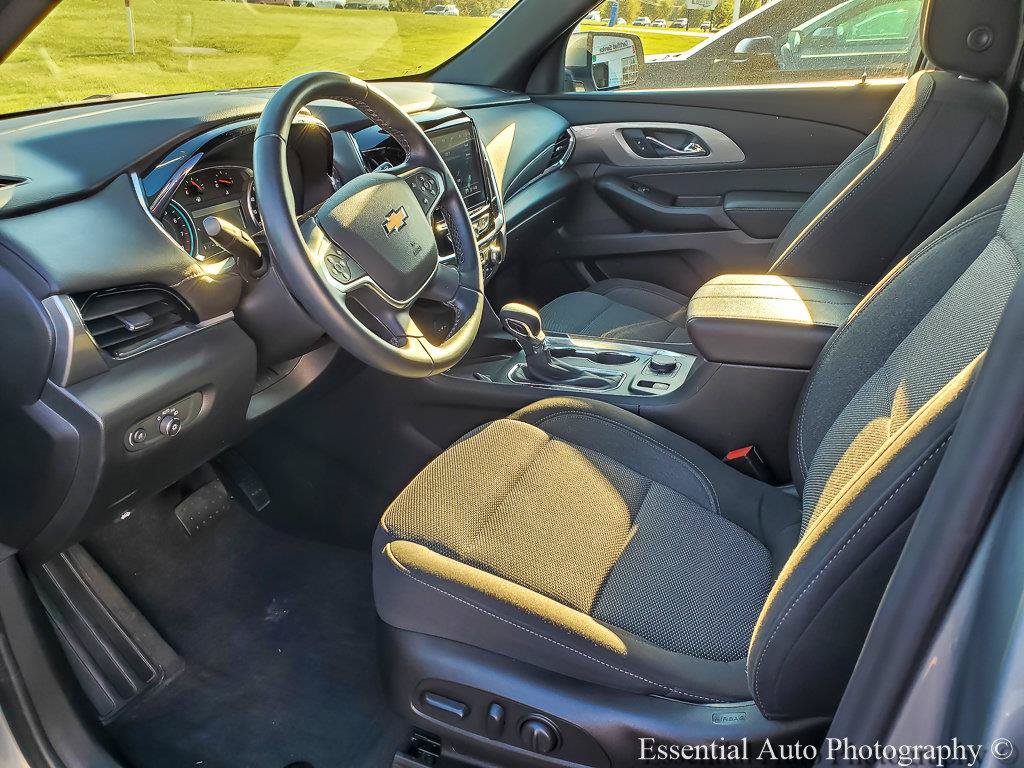 Certified 2023 Chevrolet Traverse LT FWD image 9