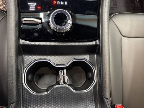 New 2025 Jeep Grand Cherokee L Limited w/ Trailer Tow Package image 24