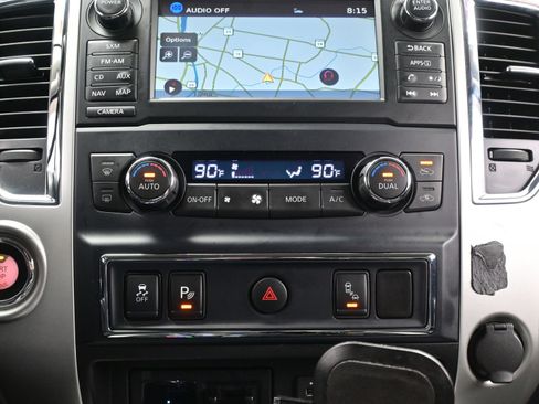 Used 2016 Nissan Titan SL image 20