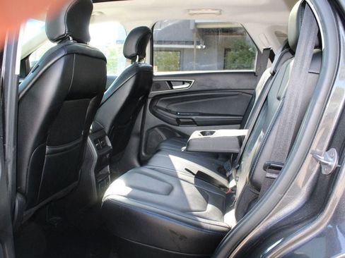 Used 2015 Ford Edge Titanium w/ Equipment Group 301A image 33