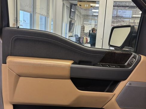 Used 2021 Ford F150 Lariat w/ Equipment Group 502A High image 9