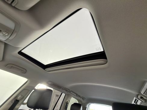 Used 2017 Nissan Armada Platinum w/ Captain Seat Package image 12