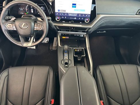 Certified 2025 Lexus TX 500h AWD image 10