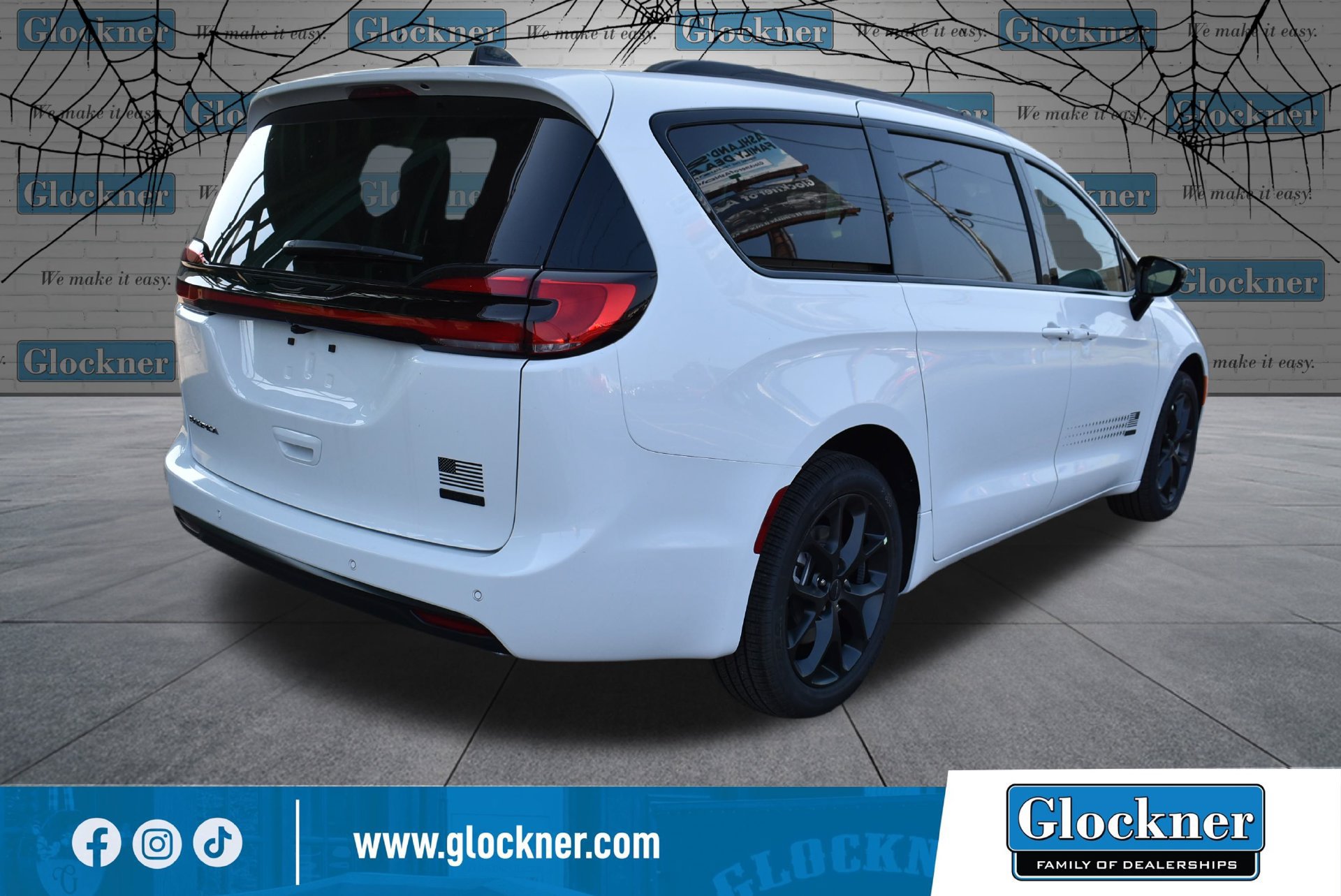 New 2027 Chrysler Pacifica Select AWD/4WD image 6
