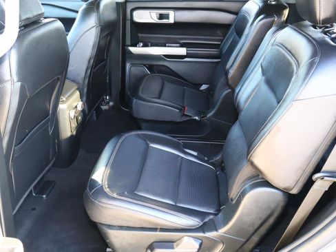 Used 2023 Ford Explorer Limited w/ Equipment Group 301A image 20