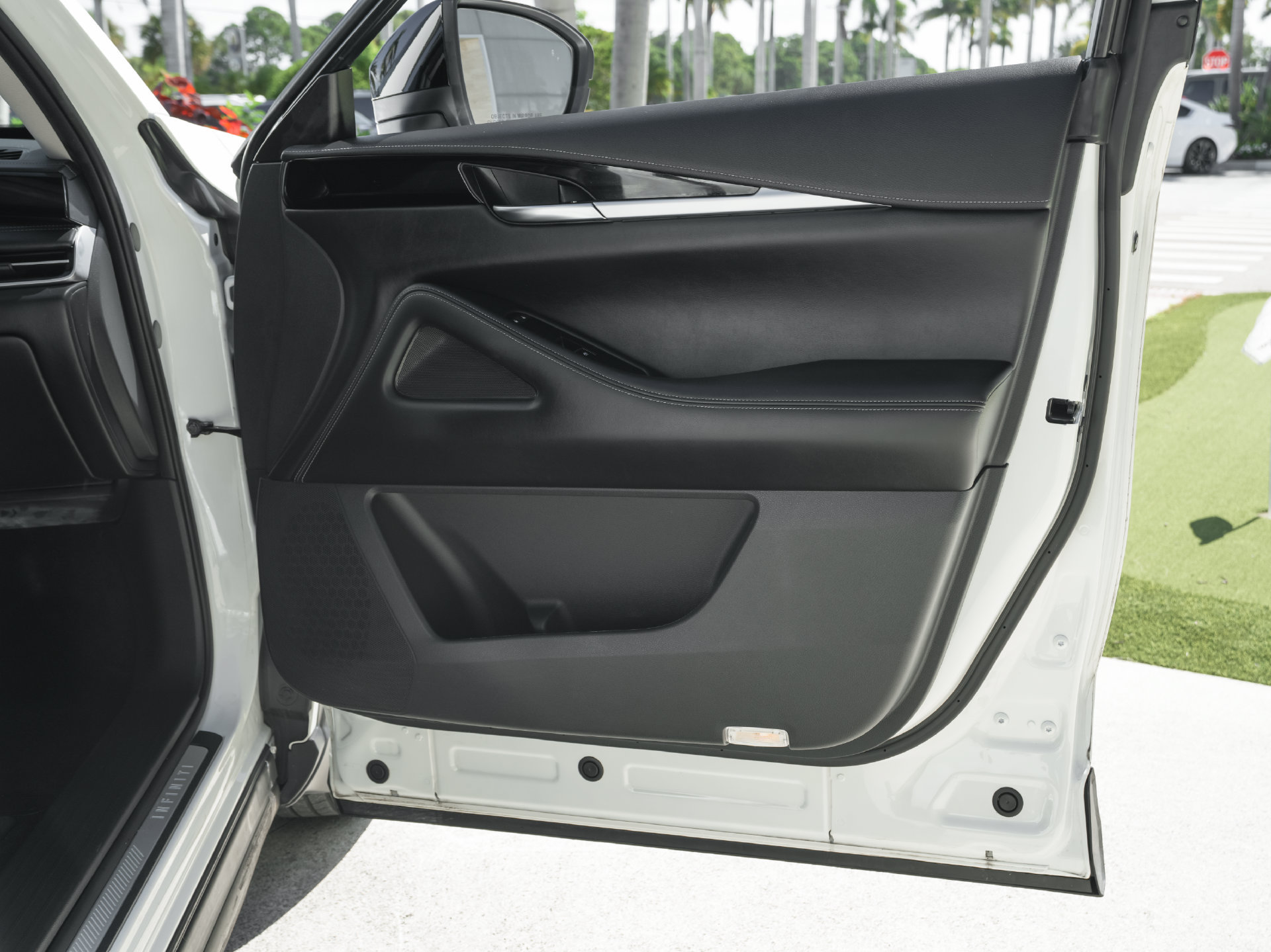 Certified 2024 INFINITI QX60 Pure FWD image 42