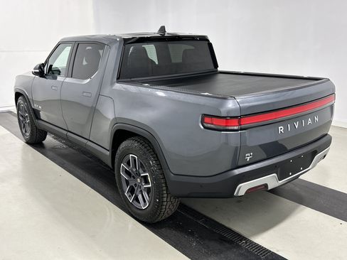 Used 2024 Rivian R1T Adventure AWD/4WD image 3