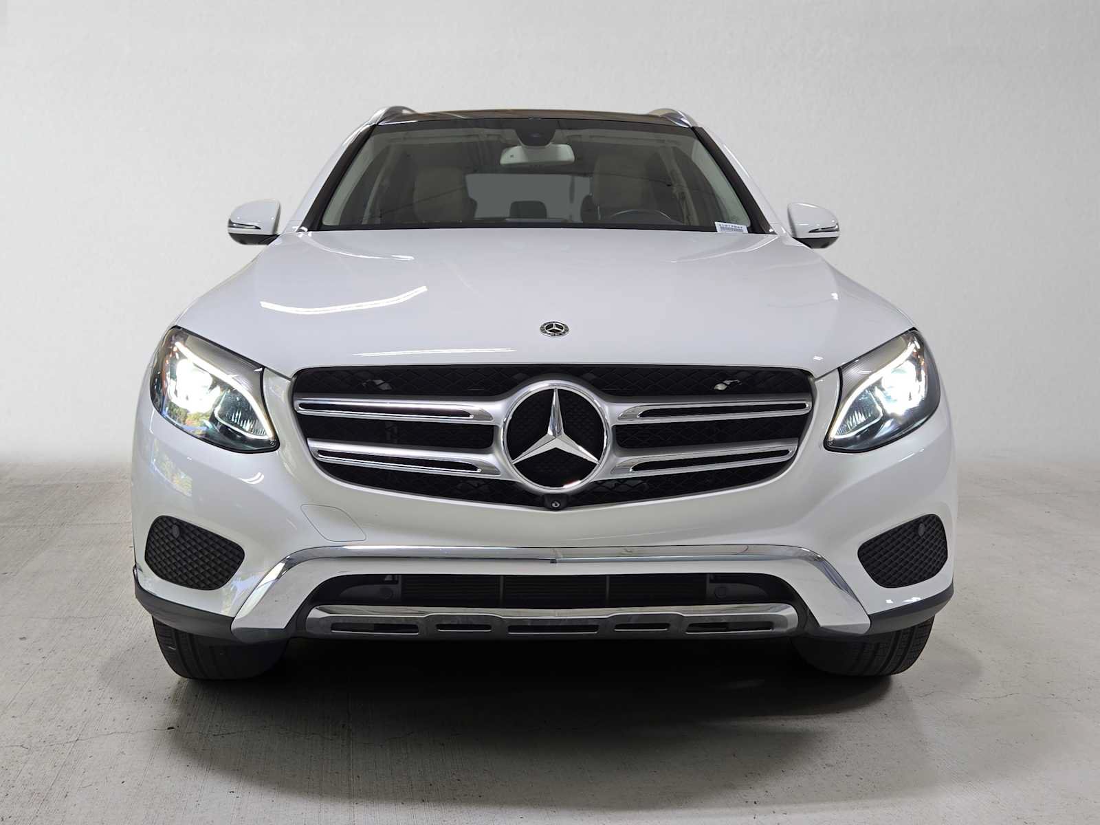 Used 2019 Mercedes-Benz GLC 300 4MATIC image 8