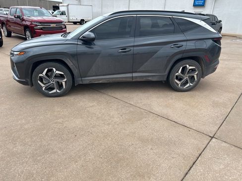 Used 2022 Hyundai Tucson SEL w/ Convenience Package image 2