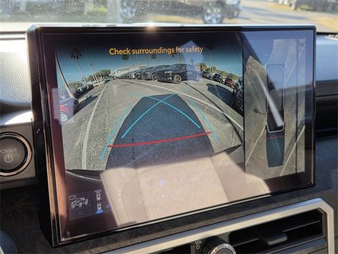 Used 2025 Toyota Tacoma 4x4 Double Cab Hybrid image 27