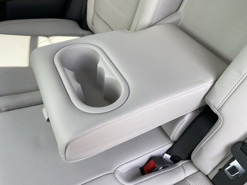 Used 2024 Hyundai Santa Fe Limited image 37