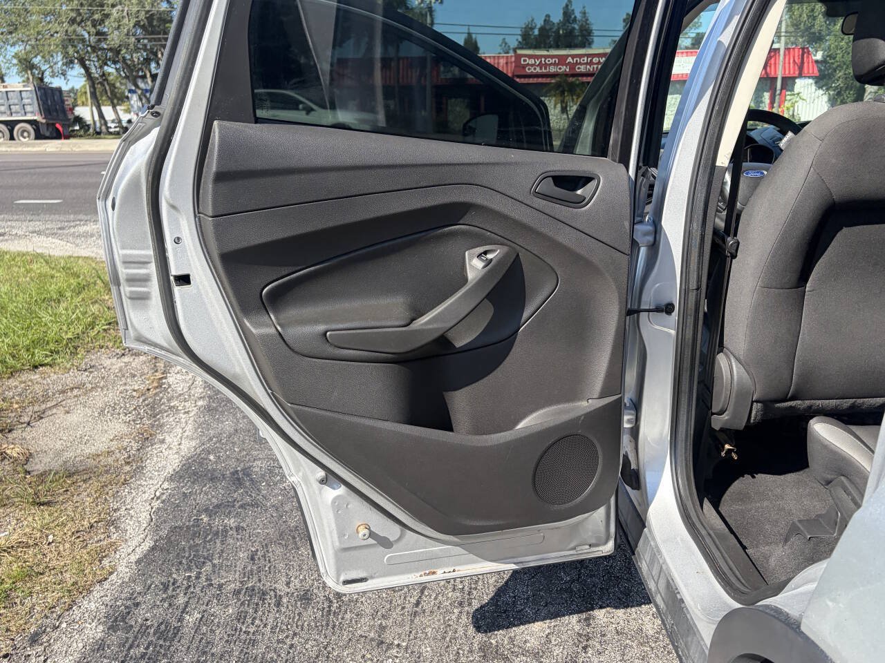 Used 2015 Ford Escape S FWD image 17