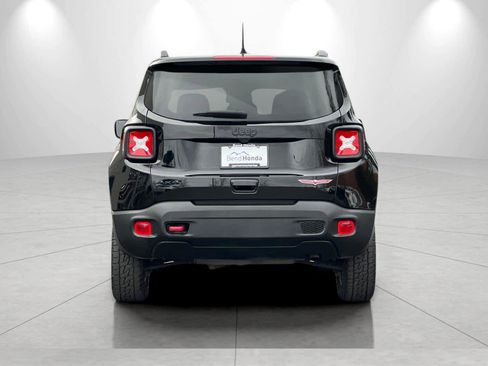 Used 2023 Jeep Renegade Trailhawk w/ Trailhawk Elite Group image 7