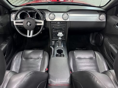 Used 2006 Ford Mustang GT Premium RWD image 32