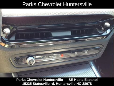 Used 2025 BMW 330i xDrive Sedan AWD/4WD image 7