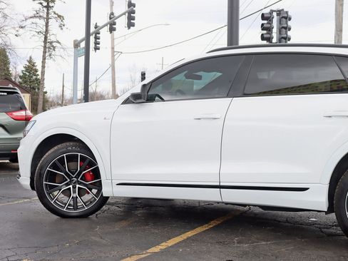 Used 2019 Audi Q8 Premium Plus AWD/4WD image 12