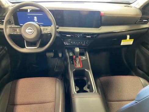 New 2026 Nissan Kicks SR w/ Cold Weather Package AWD/4WD image 11