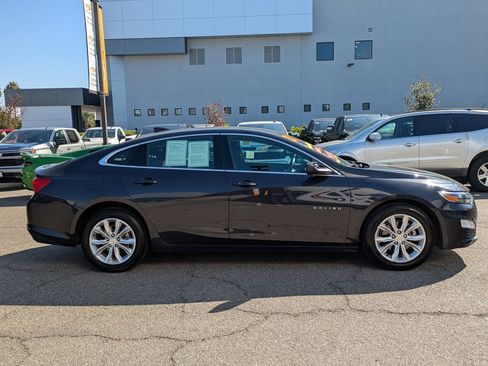 Used 2023 Chevrolet Malibu LT image 4