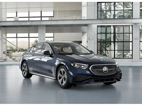 New 2026 Mercedes-Benz E 350 4MATIC Sedan image 10