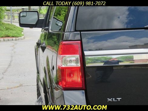 Used 2015 Ford Expedition EL XLT image 29