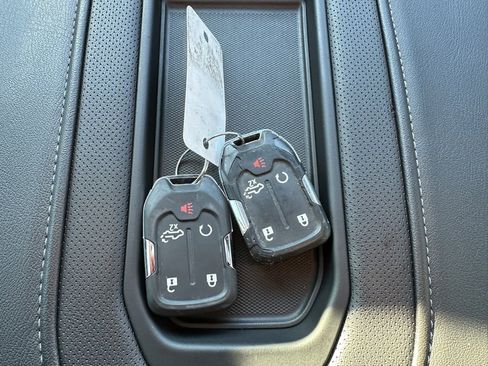 Used 2020 Chevrolet Silverado 2500 High Country w/ Z71 Off-Road Package image 10