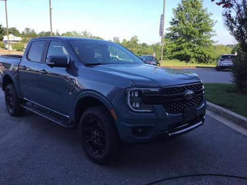 Used 2025 Ford Ranger Lariat w/ FX4 Off-Road Package AWD/4WD image 1