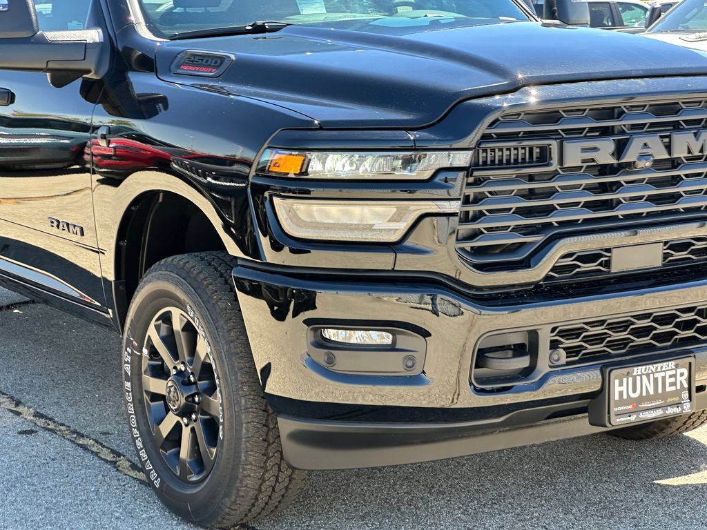 New 2026 RAM 2500 Big Horn AWD/4WD image 9