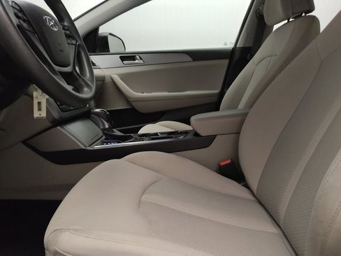 Used 2016 Hyundai Sonata SE FWD image 17
