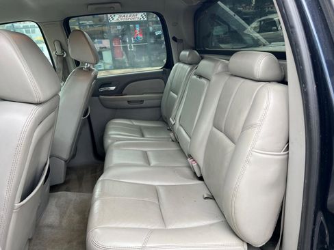 Used 2007 Chevrolet Avalanche LT w/ LT Preferred Equipment Group AWD/4WD image 10