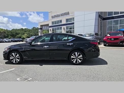 Used 2019 Nissan Altima 2.5 SV FWD image 20