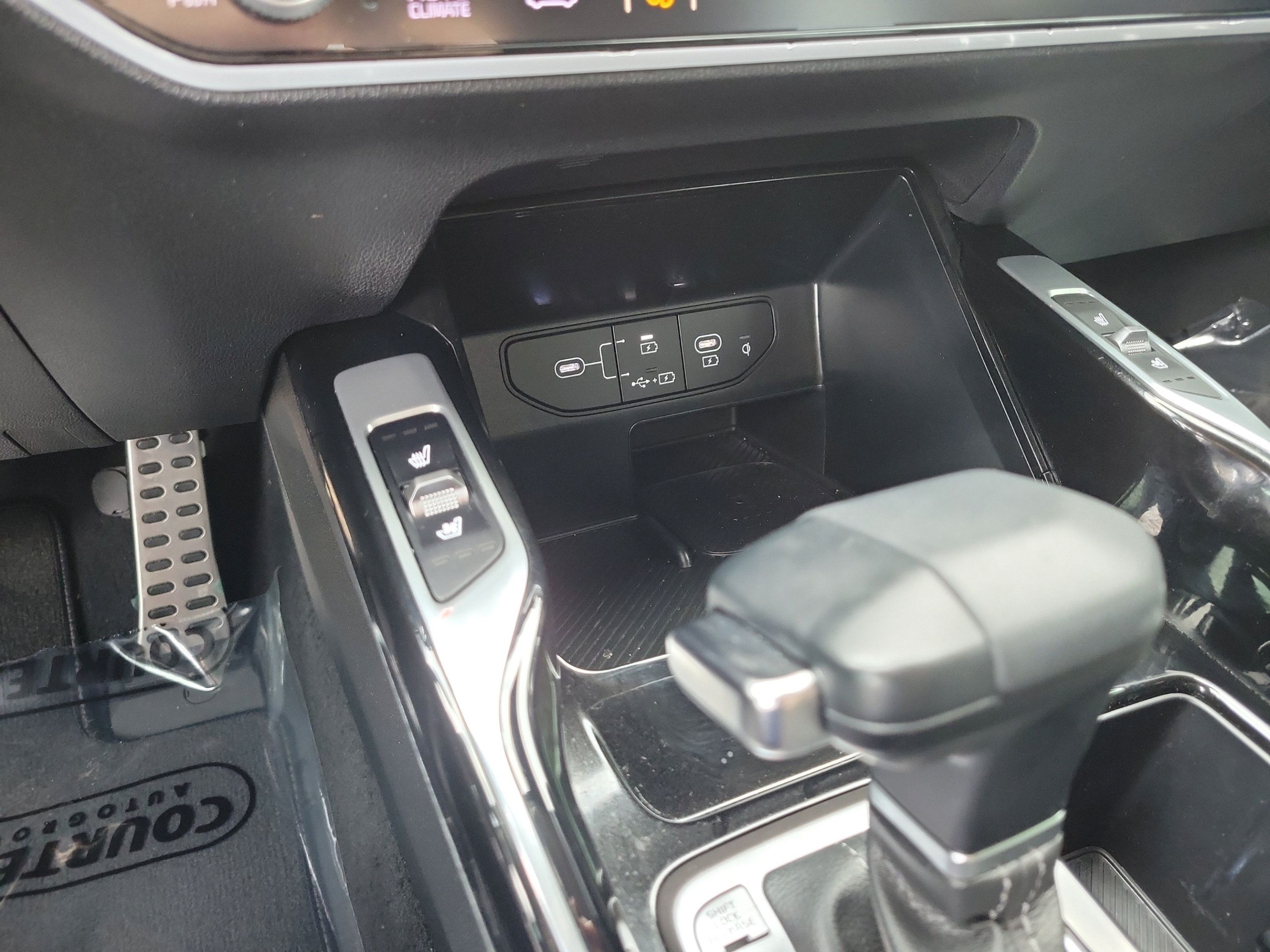Certified 2024 Kia Sorento SX AWD/4WD image 20