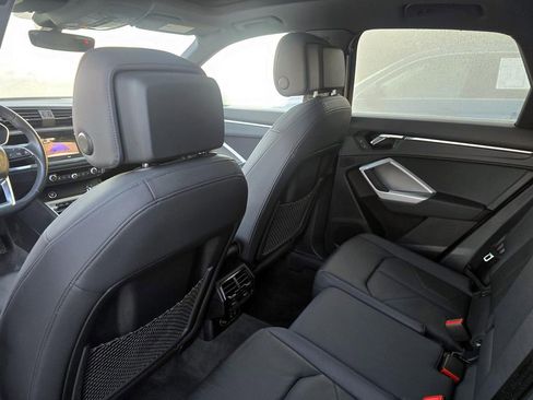 Used 2022 Audi Q3 2.0T Premium image 24