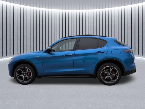 Used 2024 Alfa Romeo Stelvio Veloce AWD/4WD image 15