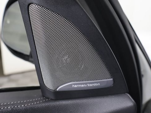 Used 2023 BMW X5 M50i w/ Executive Package image 39