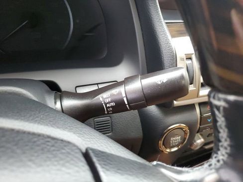 Used 2013 Lexus LS 460 AWD w/ Comfort Pkg image 13