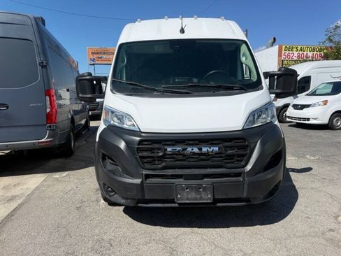 Used 2023 RAM ProMaster 2500 FWD image 2