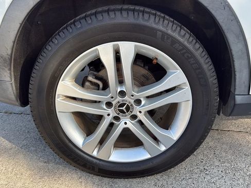 Used 2020 Mercedes-Benz GLA 250 4MATIC image 25
