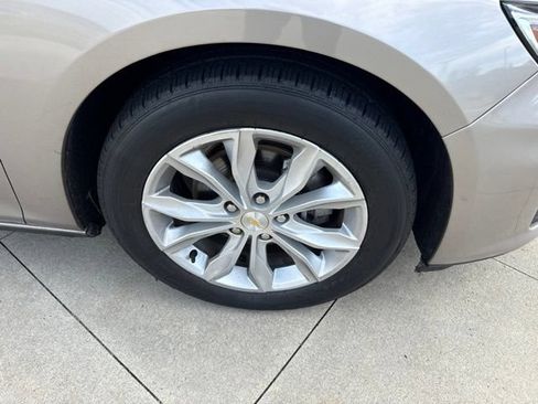 Used 2024 Chevrolet Malibu LT FWD image 9