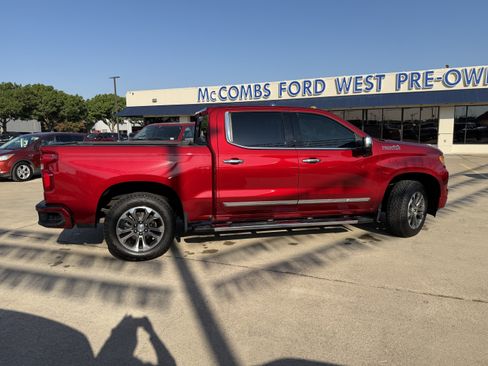 Used 2023 Chevrolet Silverado 1500 High Country w/ Technology Package AWD/4WD image 7