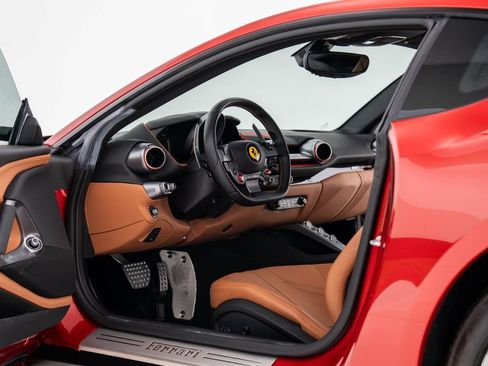 Used 2019 Ferrari 812 Superfast image 11