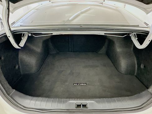 Used 2024 Nissan Altima 2.5 S image 29