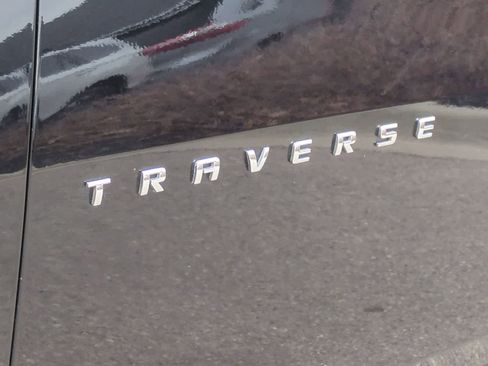 Used 2020 Chevrolet Traverse LT w/ Driver Confidence II Package image 13