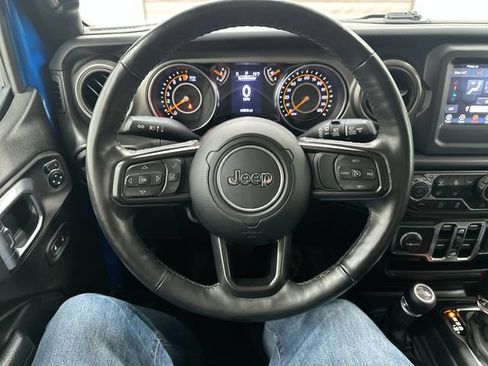 Used 2022 Jeep Wrangler Unlimited Sport AWD/4WD image 12