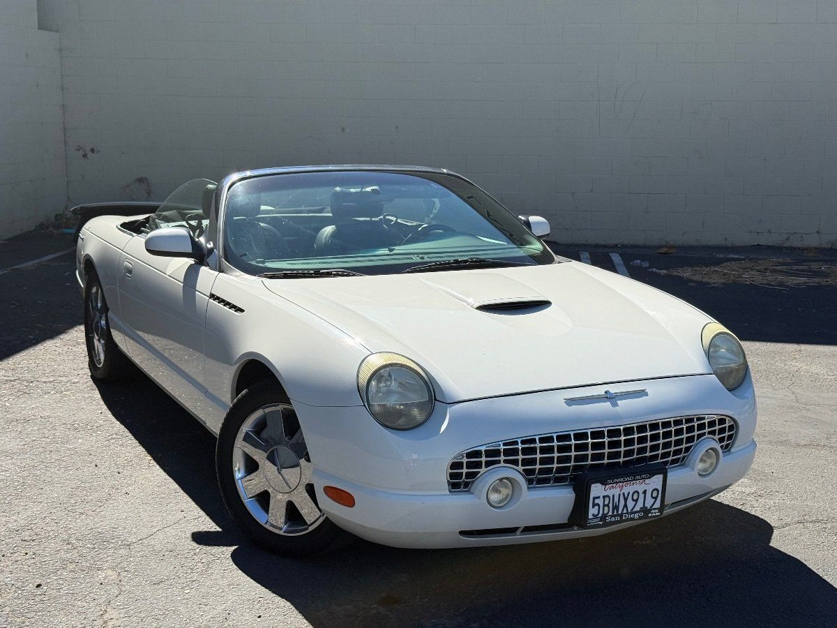 Used 2002 Ford Thunderbird RWD image 2