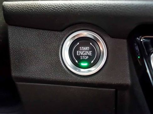 Certified 2024 Chevrolet Traverse LT AWD/4WD image 20