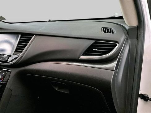 Used 2019 Buick Encore Essence FWD image 15