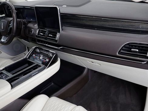 Used 2020 Lincoln Navigator Black Label image 23
