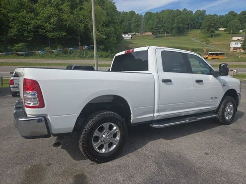 Used 2024 RAM 2500 Big Horn w/ Off Road Package AWD/4WD image 3
